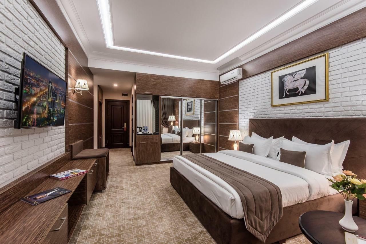 The Royal Mezbon Hotel & Spa Taskent Exterior foto